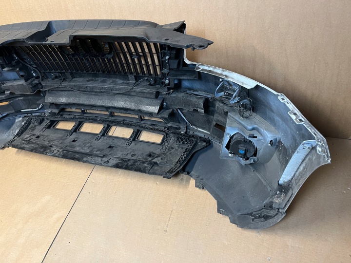 PARE-CHOCS AUDI Q5 8R0 ORDINAIRE PARE-CHOCS AUDI Q5 2007-2011R COMPLET AVANT