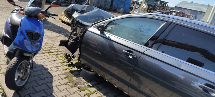 PORTES GAUCHE AVANT LZ76 AUDI A6 C7 LIFT