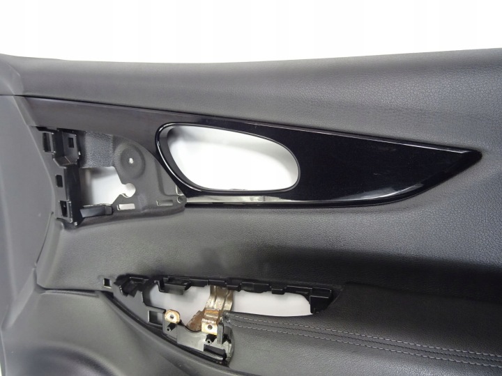 NISSAN QASHQAI II J11 DROIT AVANT GARNITURE COLLECTEUR COUVERCLES DE COFFRE 809224EA1A