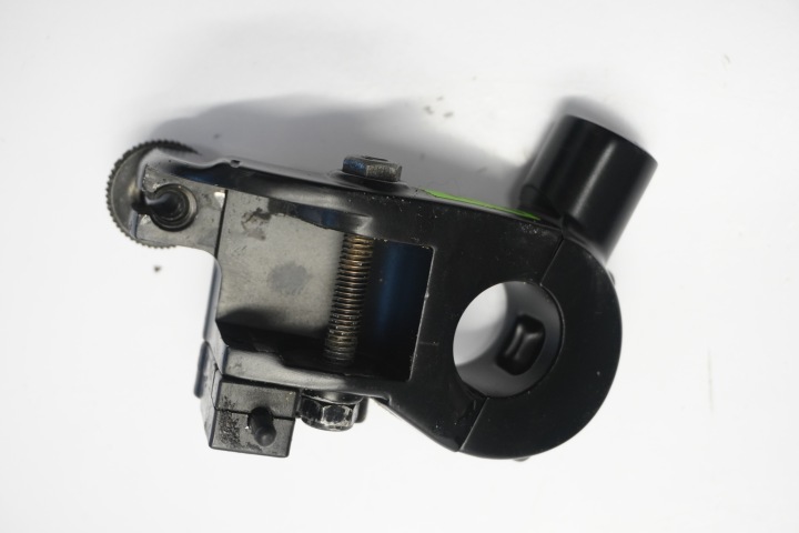 KAWASAKI 650 ER-6N 12-17 FIXATION POIGNÉES ADHÉRENCE