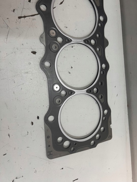 MITSUBISHI PAJERO IV JOINT D'ÉTANCHÉITÉ CULASSES NEUF OEM 1005B763