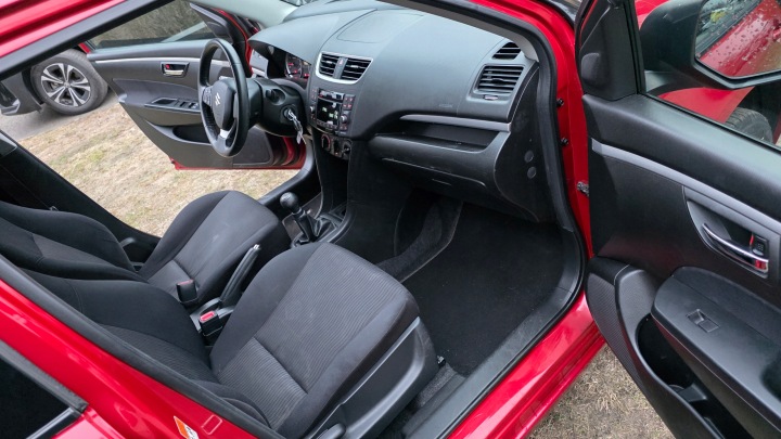 SUZUKI SWIFT 1.2 I CLUB GROUPE MOTOPROPULSEUR 4X4 94KM KLIMA!USZKODZONY ARRIÈRE FACTURE MARZA!