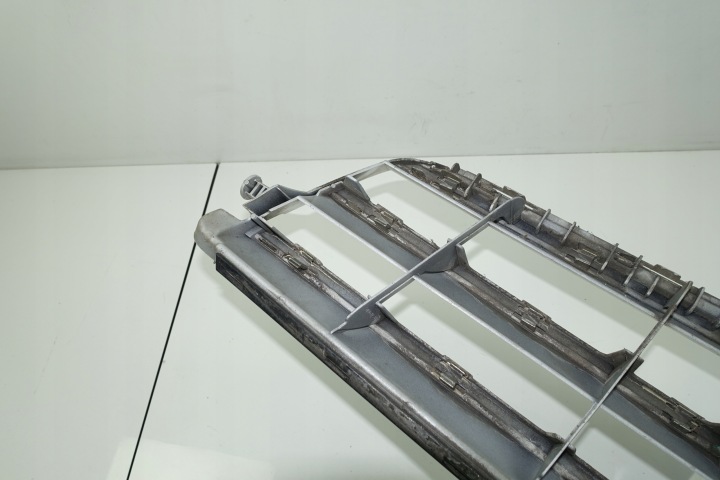 MERCEDES W204 C-KLASA AMG GRILLE CALANDRE 2048802083 ORIGINAL