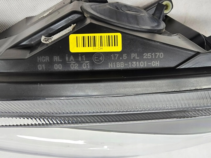 FORD FIESTA MK 8 VIII PHARE AVANT AVANT GAUCHE LENTILLE LED H1BB-13101-CH