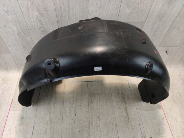 SKODA KAMIQ PASSAGE DE ROUE DROIT ARRIÈRE 658810972A
