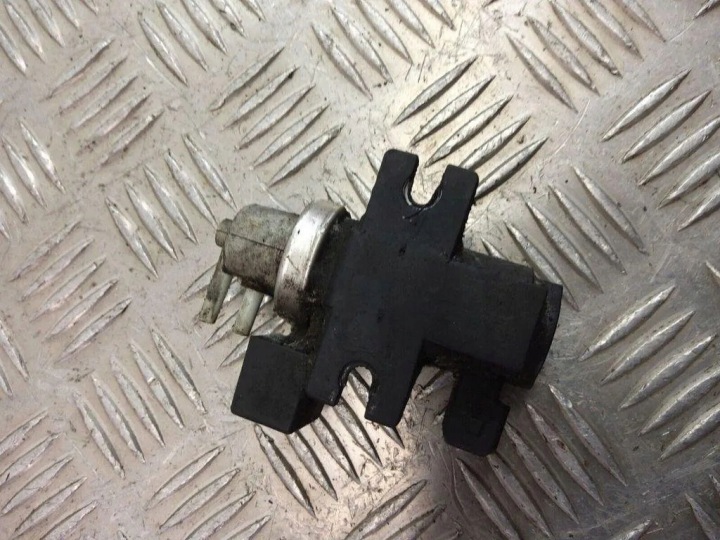 SOUPAPE ELEKTROMATYCZNY BMW 5 (F10) 7595374 2009