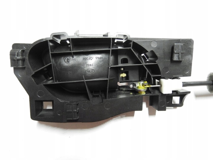 PEUGEOT 308 T7 LIFT HAYON 11-13 SERRURE DE PORTE ARRIÈRE GAUCHE 732108