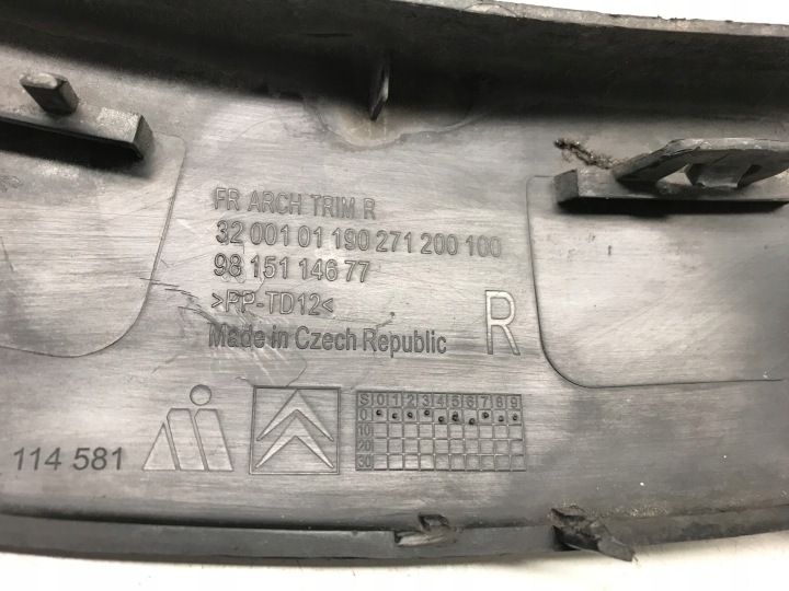 MOULURE PARE-CHOCS GAUCHE ARRIÈRE GAUCHE ARRIÈRE REVÊTEMENT CITROEN C3 III 16- 9815114677