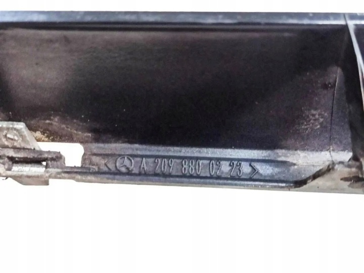 GRILLE MERCEDES-BENZ CLK (C209) A2098800223 27499148 2.7L 125KW 2003