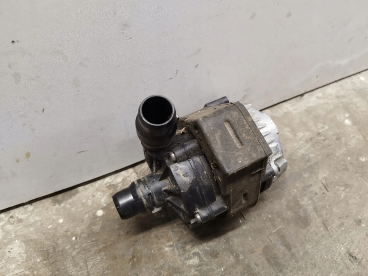 PETIT MOTEUR CIRCULATION EAU CITROËN 9823813480 2024