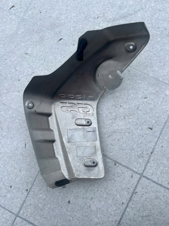 PROTECTION LATÉRALE DROITE BMW R1200GS K25 BMW 7700874