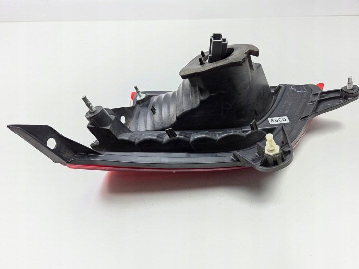 SUBARU OUTBACK V 14-19 PHARE GAUCHE ARRIÈRE ARRIÈRE LED 132-60228