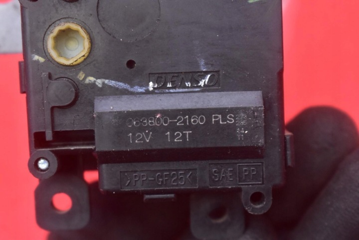 PETIT MOTEUR RÉCHAUFFEURS 063800-2160 TOYOTA VERSO 1.8 VALVEMATIC 147 KM 09-18