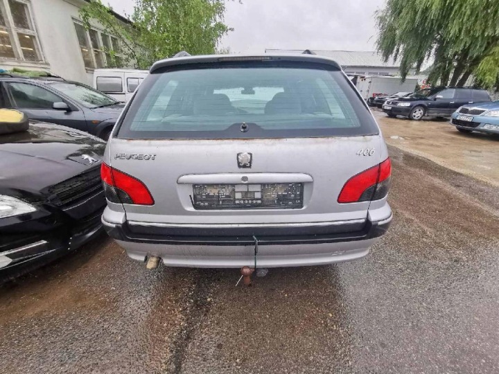 PEUGEOT 406 DÉFLECTEURS AIR VERS CABINES 2004 2.0L 223349