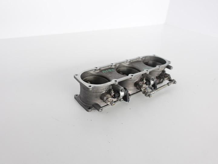 FERRARI 458 MANIFOLD INTAKE LID KOMPRESYJNE 