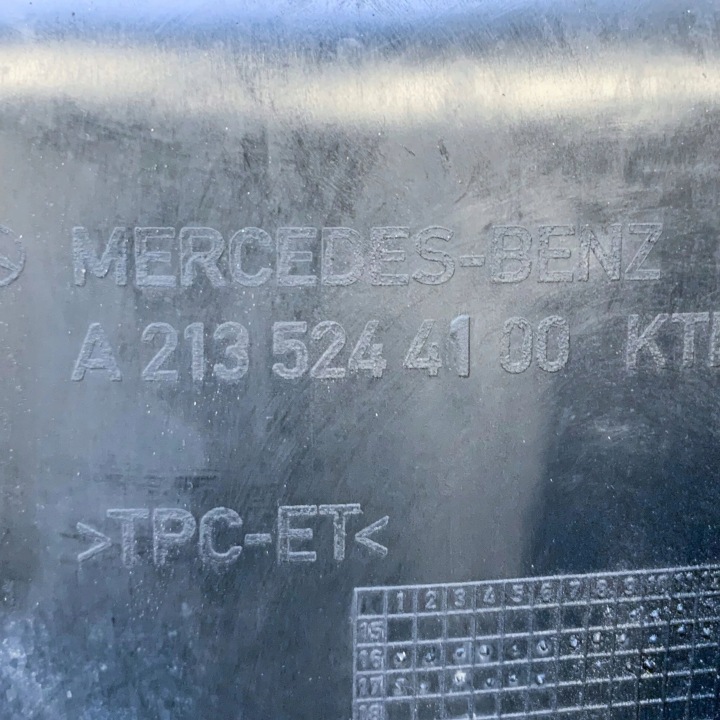 MERCEDES-BENZ C W205 2017 TAPIS COUVERCLES DE COFFRE VERS CARROSSERIES PICKUP