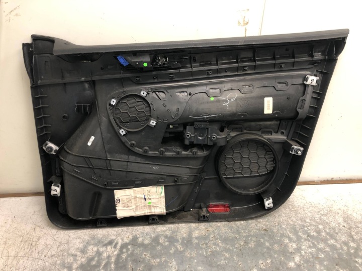 COLLECTEUR PORTES GAUCHE AVANT VW GOLF VI UNIVERSEL 1K4867011
