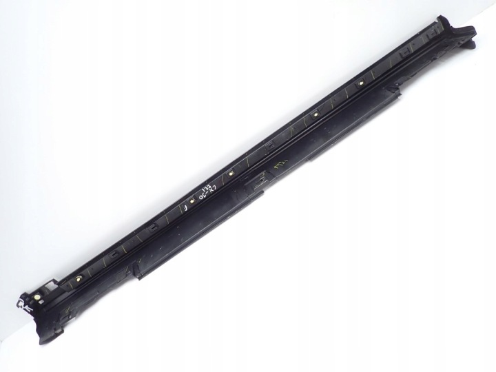 MOULURE PROTECTION SEUIL SEUIL DROITE MAZDA CX-30 22R