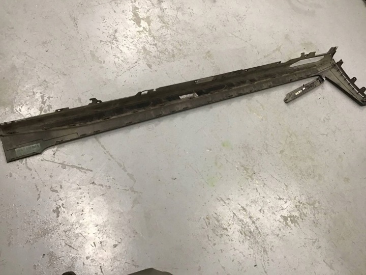 2021 BMW 4 G22 G23 G24 G26 REVÊTEMENT SEUIL 8737086