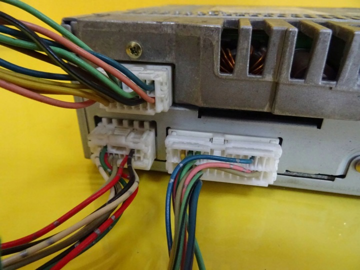 MODULE LECTEUR DE CARTE NAVIGATION NISSAN PRIMERA P12 28185AV700 NR29