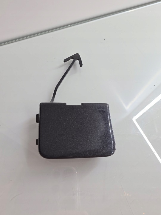 VW PASSAT B6 BERLINE 3C5 BOUCHON CROCHET PARE-CHOCS ARRIÈRE 3C5807441