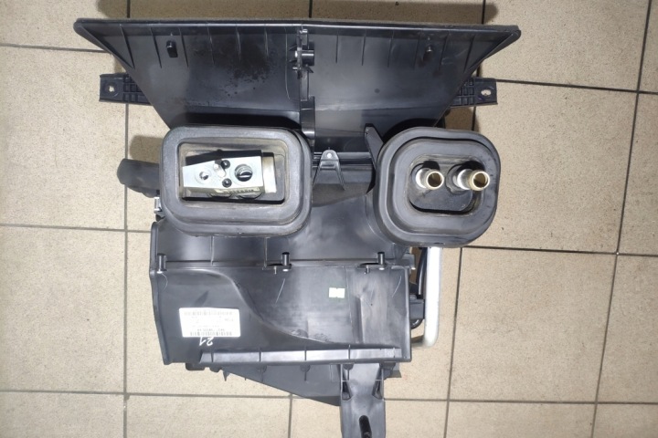 ENSEMBLE BOÎTES RÉCHAUFFEURS INTÉRIEUR FORD TRANSIT BK2119B555AK 2.0L DIESEL