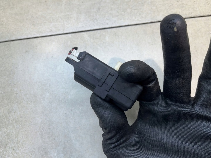 PETIT MOTEUR RÉCHAUFFEURS LAGUNA III 2.0 DCI 52410555 A24851A8400001