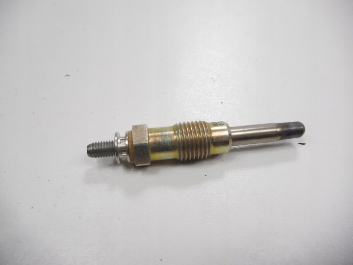 BOUGIE DE PRÉCHAUFFAGE RENAULT CLIO I 1.9D 7700856238