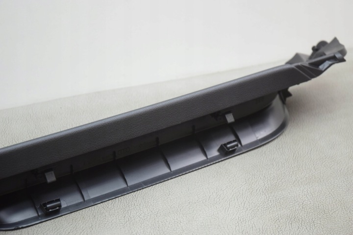 COLLECTEUR COUVERCLES DE COFFRE COUVERCLES DE COFFRE AUDI 83F867608 2021