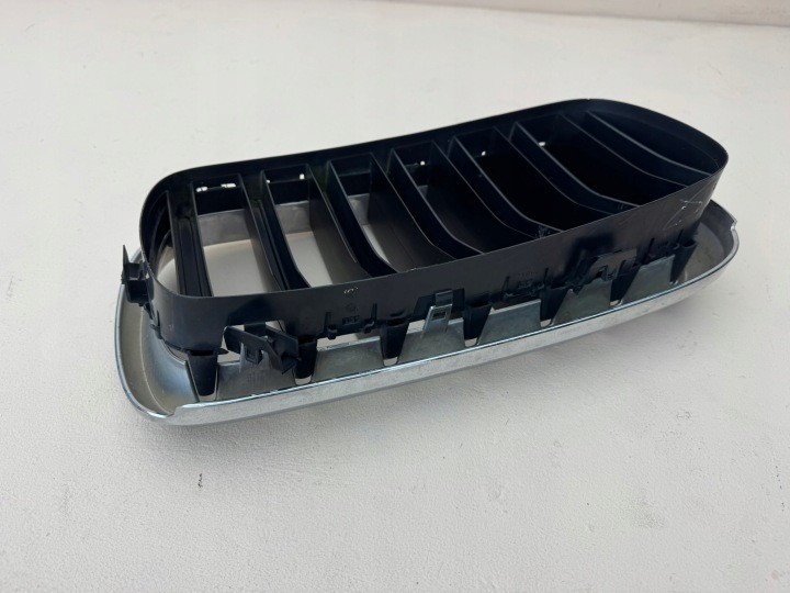 BMW X5 X6 F15 F16 13R- GRILLE CALANDRE RÉSERVOIR GRILLE DE RADIATEUR GAUCHE AVANT 7316075