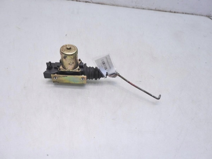 SERVOMOTEUR SERRURE PORTES DROIT AVANT JEEP CHEROKEE XJ 5045719