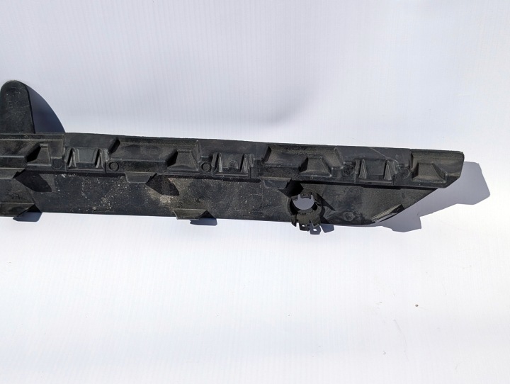 RENAULT MEGANE IV 2022 850709909R MOULURE PARE-CHOCS ARRIÈRE
