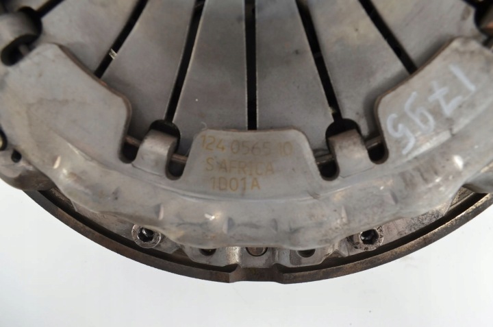 2009 RENAULT TRAFIC II (X83) EMBRAYAGE ENSEMBLE 8200064652