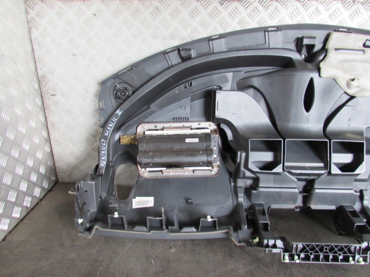 PLANCHE CONSOLE RENAULT SCENIC II 03-09R 8200130497B