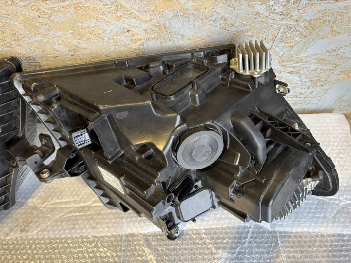 PHARE GAUCHE DROITE COMPLET LED VW CRAFTER