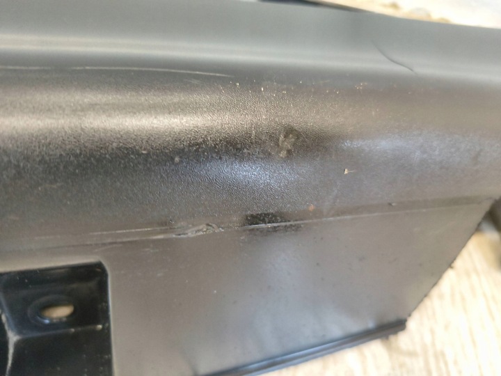 MOULURE SEUIL DROITE SEUIL NISSAN VERSA TIIDA
