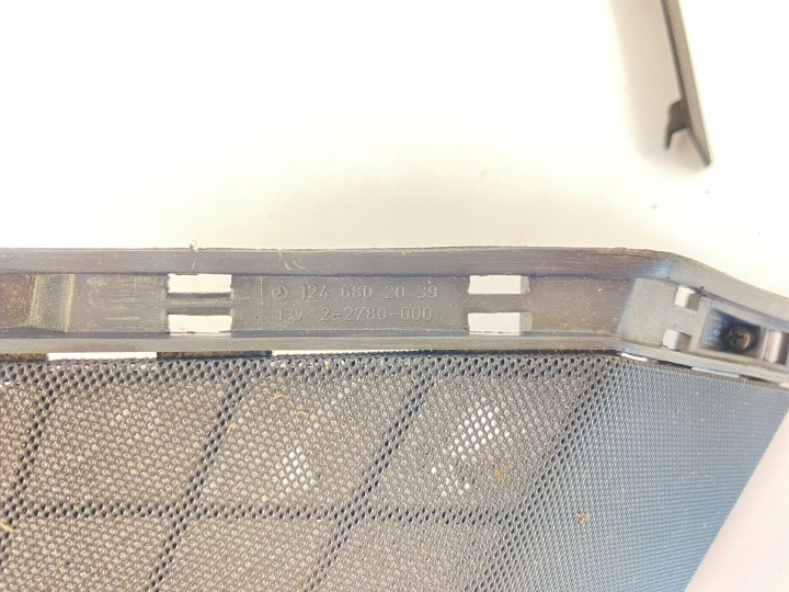 CAPUCHONS CAPUCHONS HAUT-PARLEURS DANS PLANCHE BLEUES MERCEDES W124 1246802039