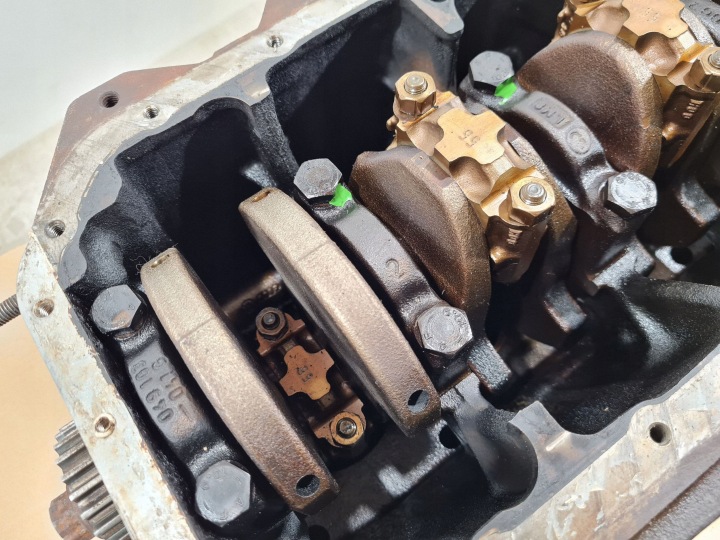 AUDI OE 058103021E BLOC MOTEUR