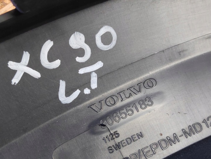MOULURE GARDE-BOUE GAUCHE ARRIÈRE VOLVO XC90 XC 90 I 30655183