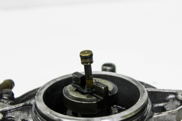 POMPE VIDE AUDI A5 (8T3) 057145100AF 2.7L DIESEL 140KW 2010