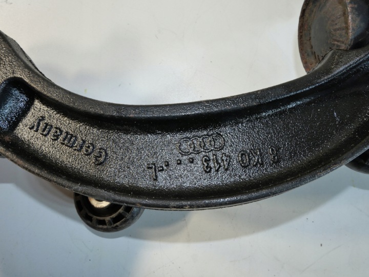 AUDI A4 B8 AMORTISSEUR AVANT 8K0413 GAUCHE