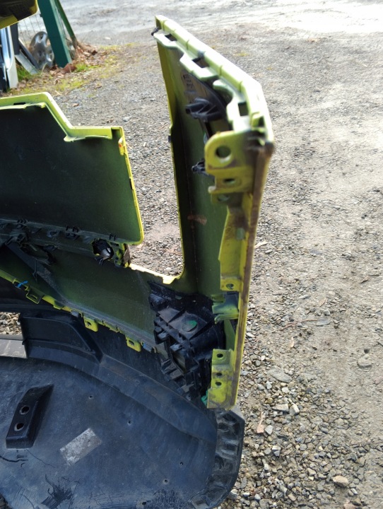 PARE-CHOCS AVANT AVANT VOLVO EX30 22- NR.7109