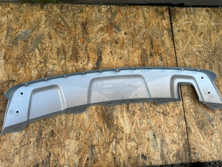 DOUBLURE DIFFUSEUR REVÊTEMENT PARE-CHOCS ARRIÈRE DACIA DUSTER I 850706169R