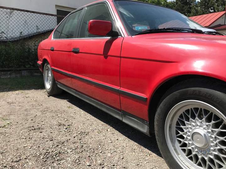 BMW E34 SERIE 5 1988-96 DE AUTOMÓVIL MOLDURAS LADO 