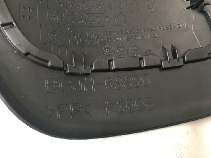 MAZDA 3 IV 19- PROTECTION MONTANTS AVANT USA