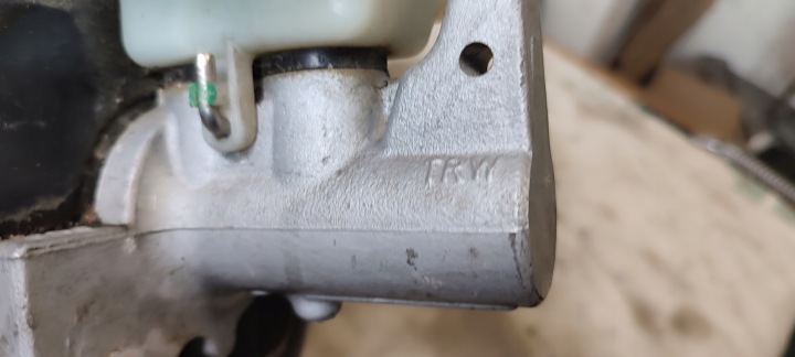 AUDI A4 B8 08R 1,8 TFSI SERVO POMPE RÉSERVOIR HAML. 8K0612103L EUROPE