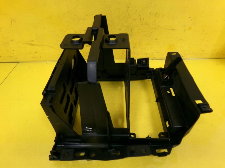 CHÂSSIS RADIO TABLEAU DE BORD INSTRUMENTATION VOLKSWAGEN GOLF IV ZSB1J1858069F NR179