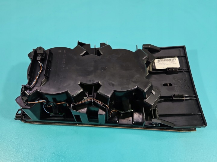 POIGNÉE SUR BOISSONS GODET CUP HOLDER MERCEDES ML W164 A1646800314