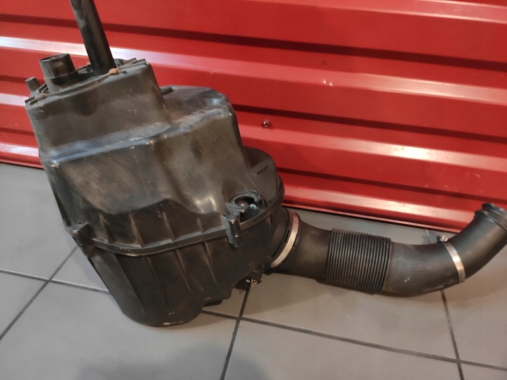 AUDI A8 D4 3.0 TDI CHÂSSIS FILTRE AIR DÉBITMÈTRE CONDUIT D'AIR JEU