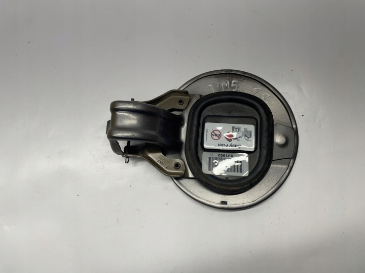 FORD MUSTANG V BOUCHON GOULOTTE DE REMPLISSAGE CARBURANTS AU5A9A095AA 2013
